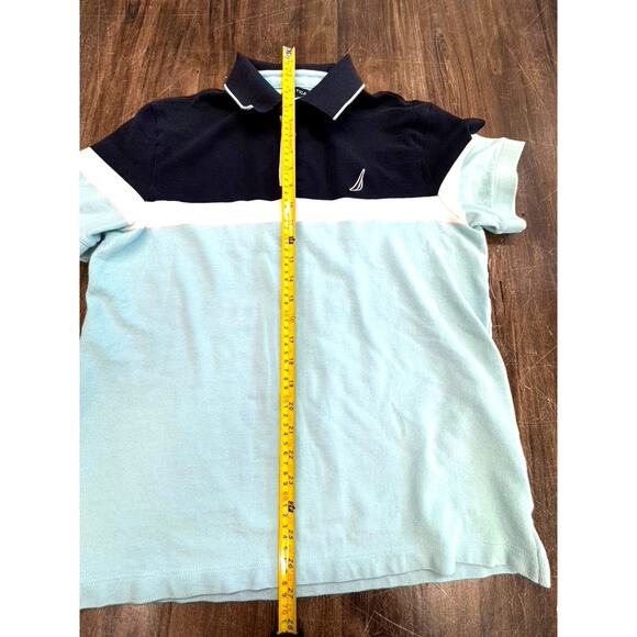 Nautica Polo Size L Ocean Colors. Collar Button - Picture 3 of 6